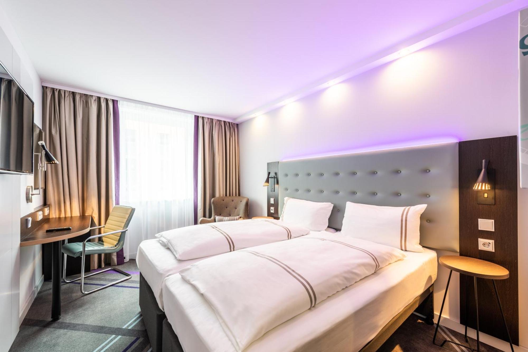 Premier Inn Hamburg City Millerntor Exteriör bild
