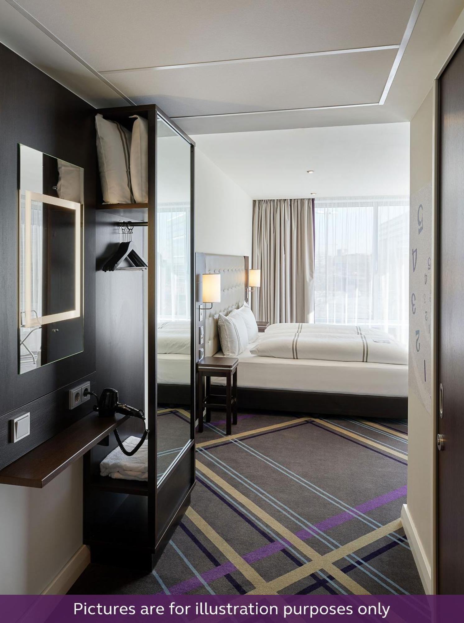 Premier Inn Hamburg City Millerntor Exteriör bild